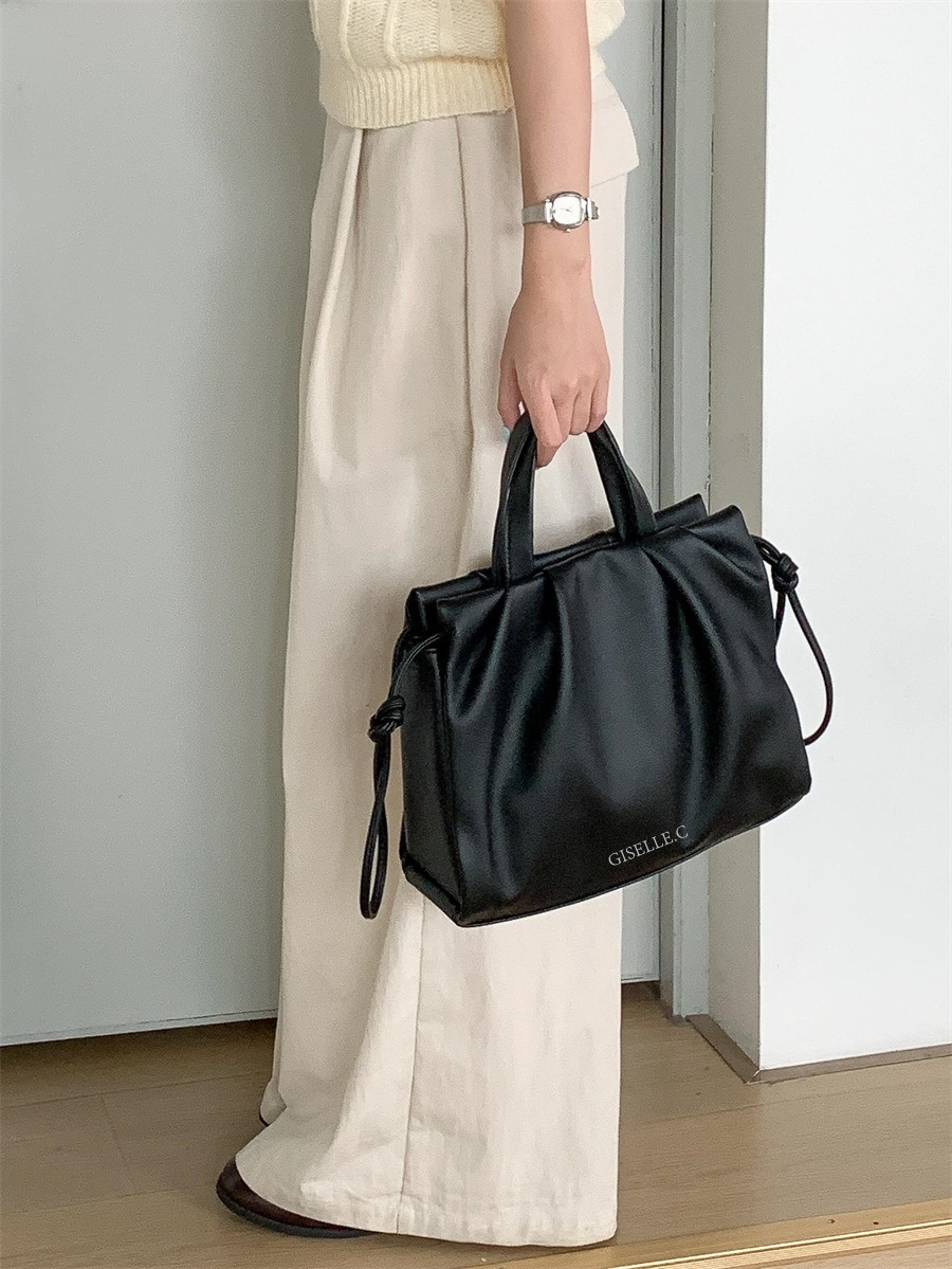 Cloudy Top Handle Bag - Black